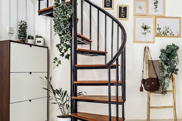 tangga putar di rumah modern minimalis Instagram gyapethak 2
